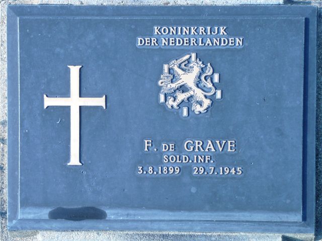 Grave.F.de.2008.jpg
