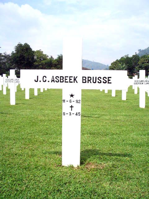 asbeek brusse.j.c.2005.jpg