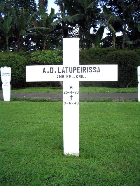 latupeirissa.a.d.2005.jpg
