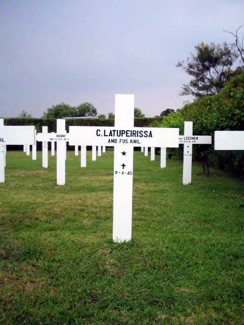 latupeirissa.c.2005.jpg