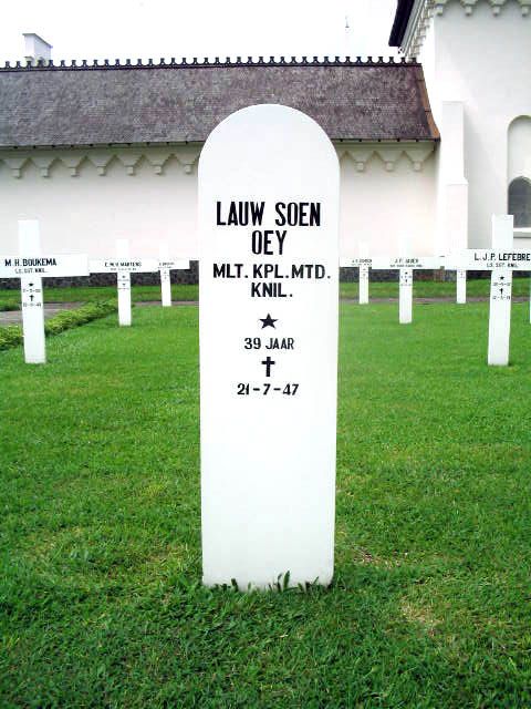 lauw soen oey.2005.jpg